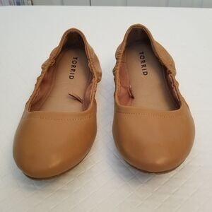TORRID Women's Scrunch Ballet Flat  Taupe Size 6 (WW) 19445333